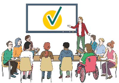 Eine Person erklärt einer Gruppe von Menschen etwas an einer weißen Tafel. Auf der Tafel ist die KomJC-Bildmarke zu sehen.